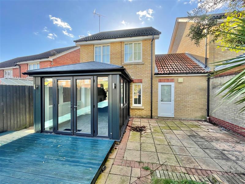 Bullfinch Close, Harwich, CO12