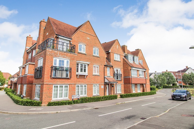 Millpond Lane, Faygate, Horsham, West Sussex. RH12 0AQ