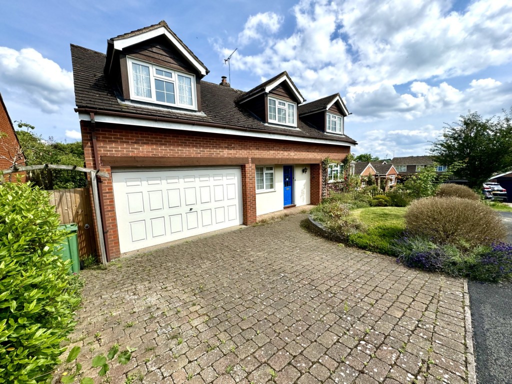 Springfield Avenue, Hartley Wintney