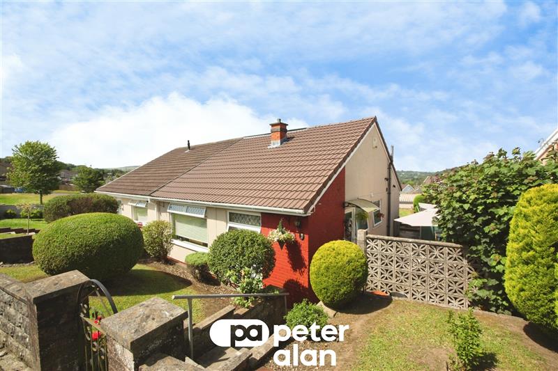Shirdale Close, Maesycwmmer, Hengoed, CF82