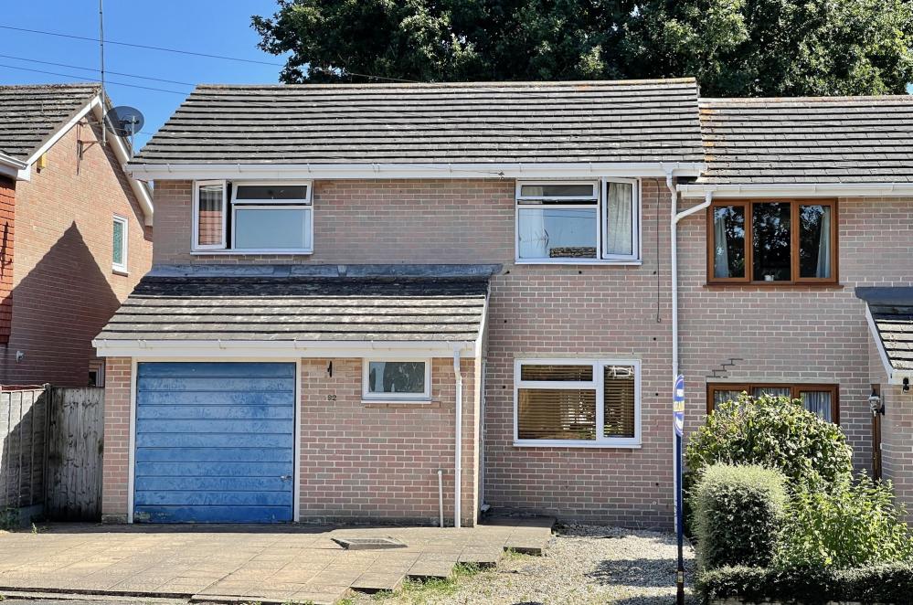 Brookside Road, Bransgore, BH23 8NA