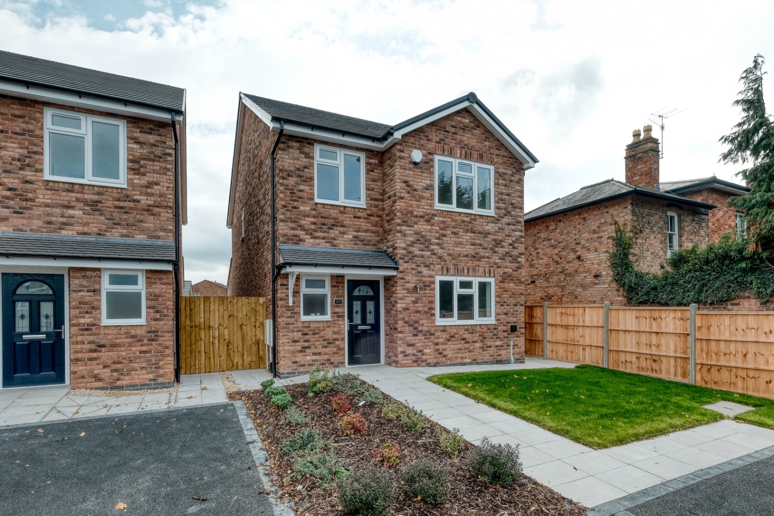 Walsh House, Plot 4 Worcester Road, Wychbold WR9