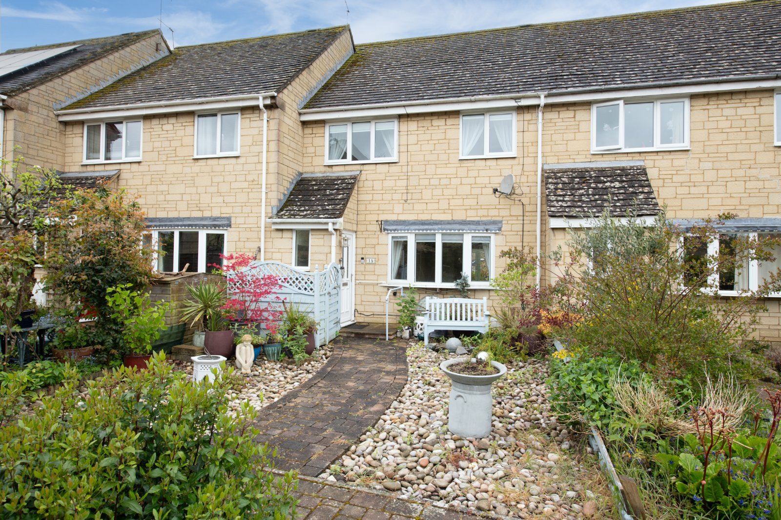 Chancel Way, Lechlade, Gloucestershire, GL7