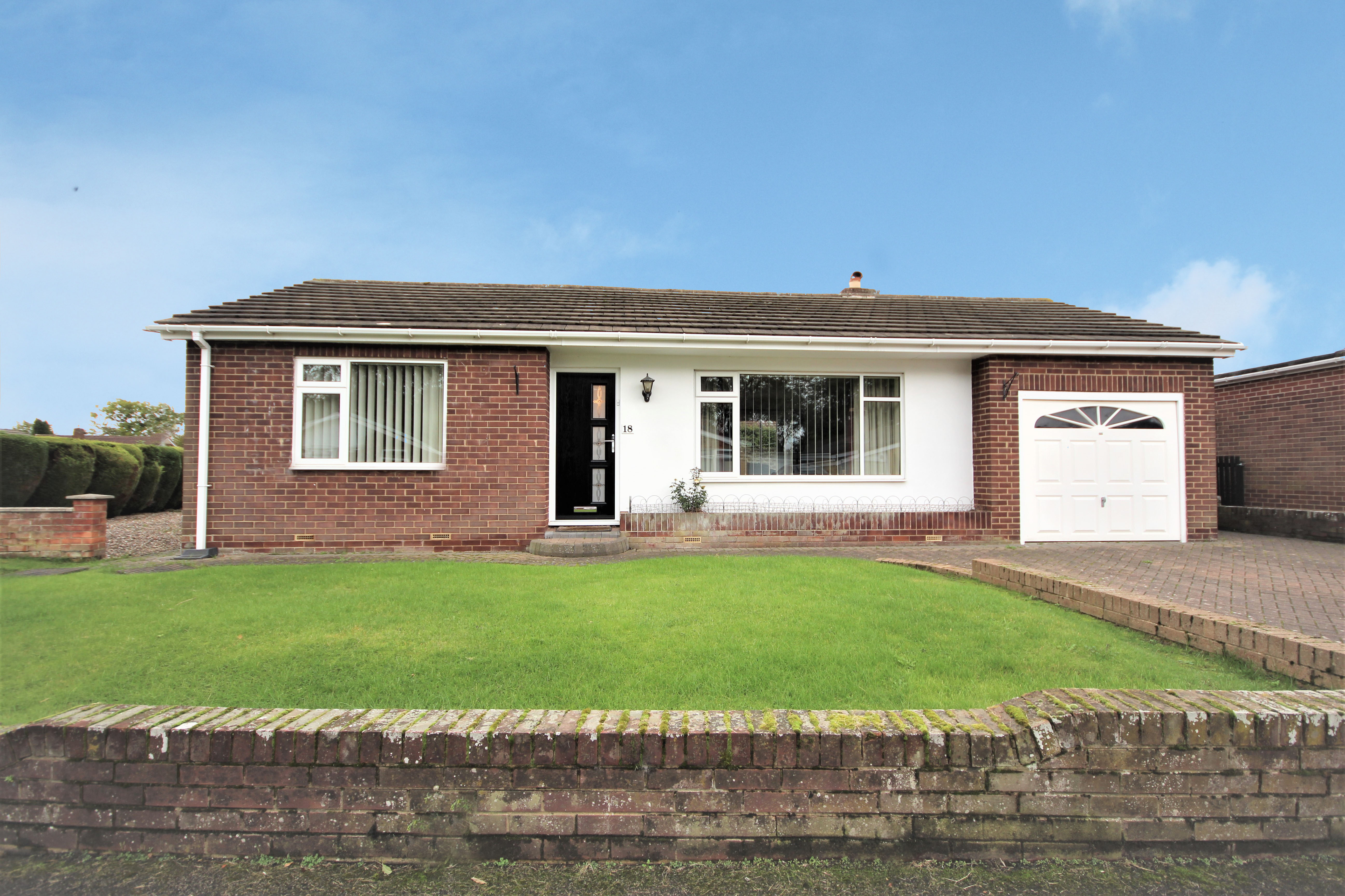 4 Bed Bungalow, Newton Aycliffe