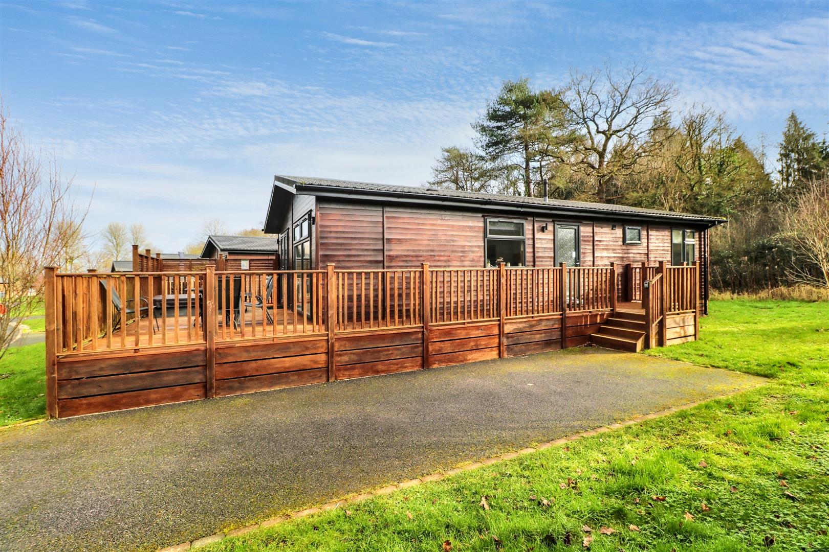 Maple Tree Drive, Brokerswood