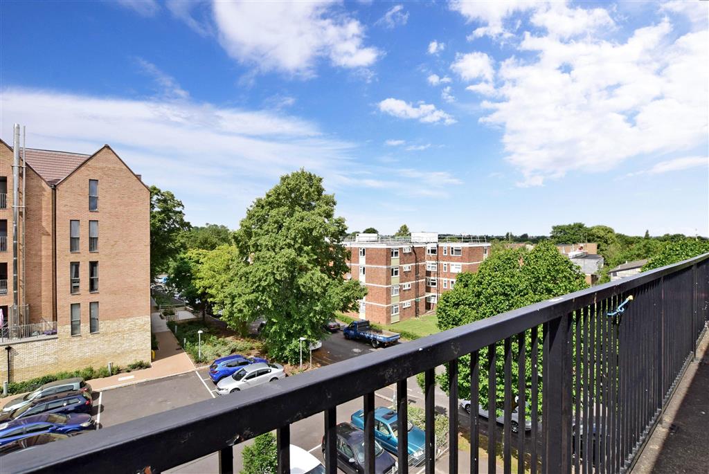 Harcourt Road, , Wallington, Surrey 3 bed £300,000 Cubitt & West