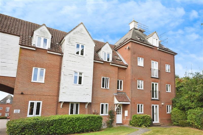 Melba Court., Writtle, CHELMSFORD, CM1