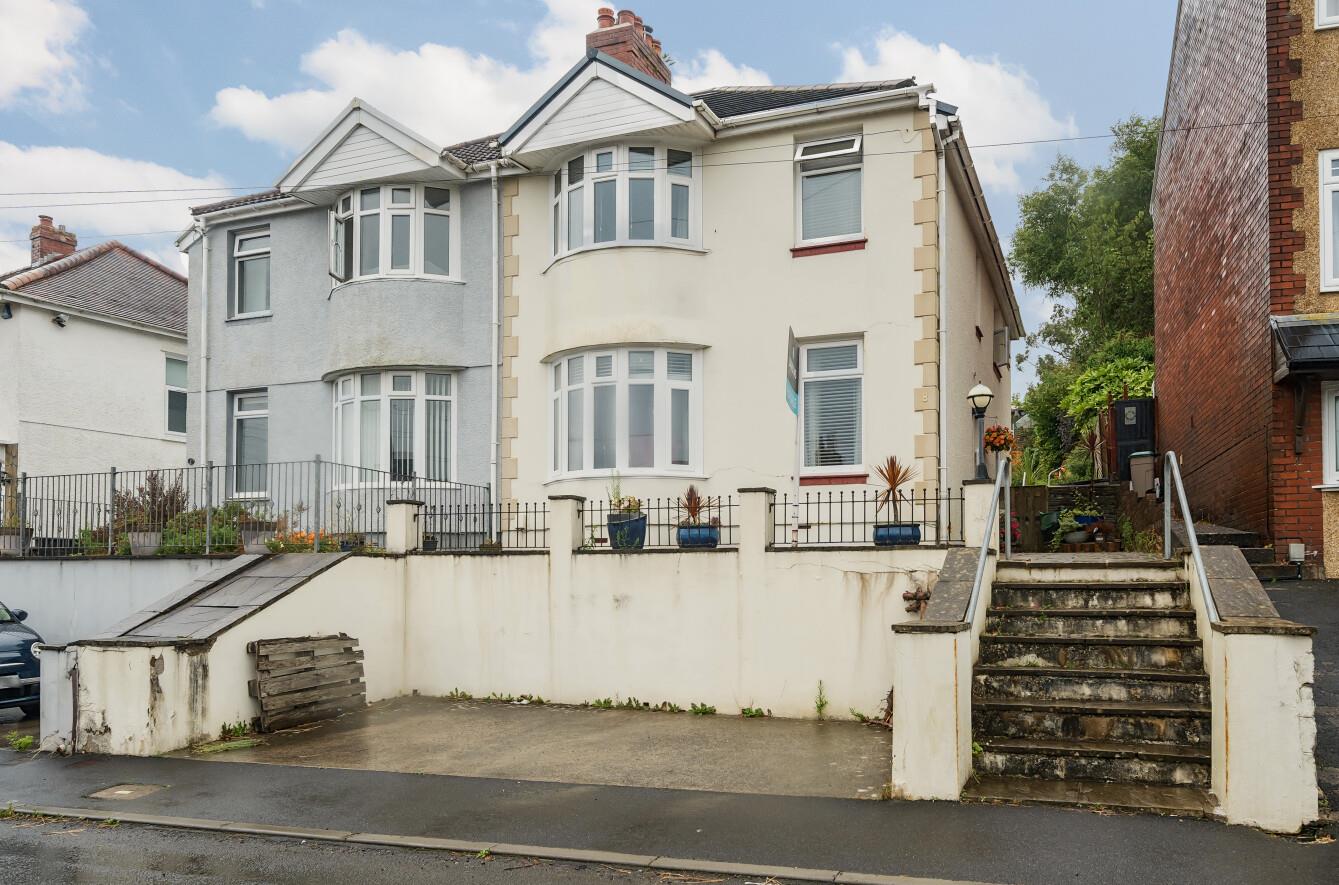 Brynawel Crescent, Treboeth, Swansea