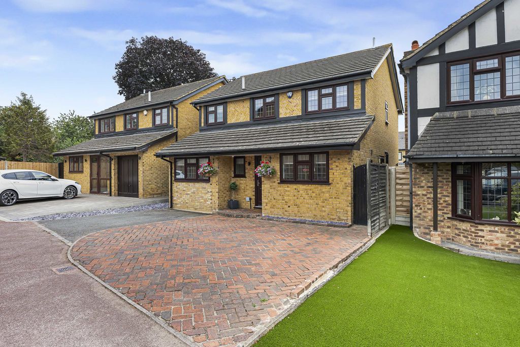 Heathwood Walk, Bexley