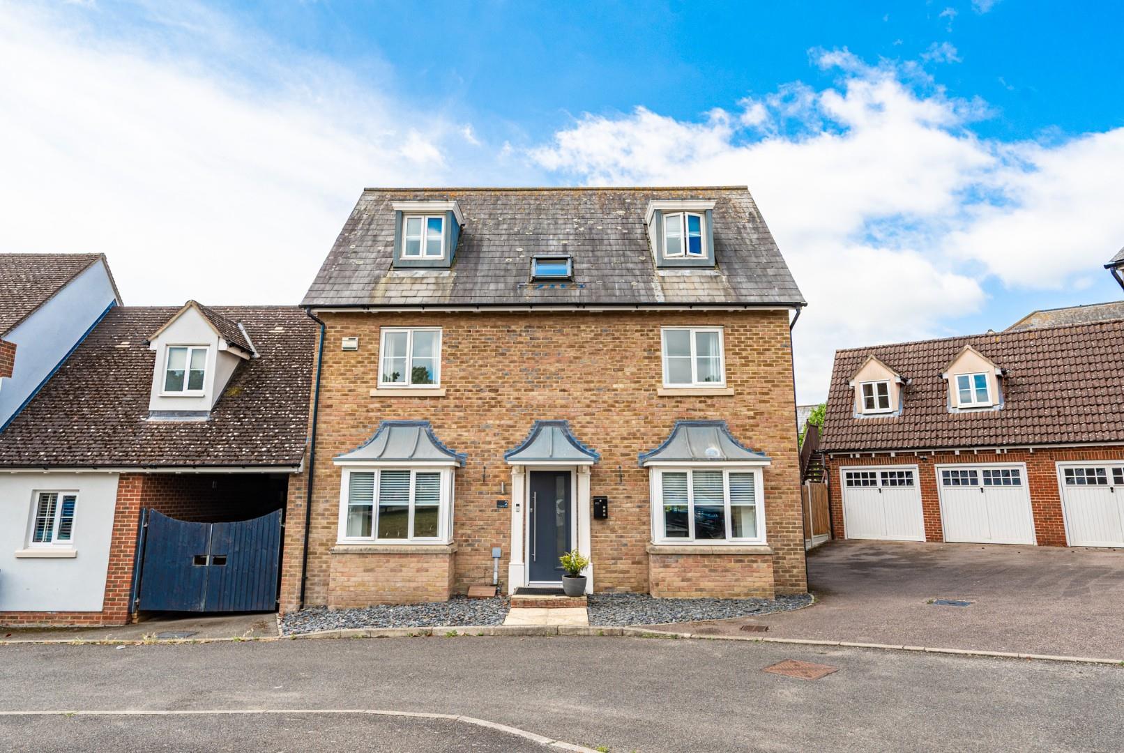 Mandeville Walk, Flitch Green, Dunmow, Essex