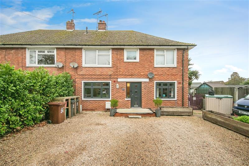 Bay View Crescent, Little Oakley, Harwich, CO12