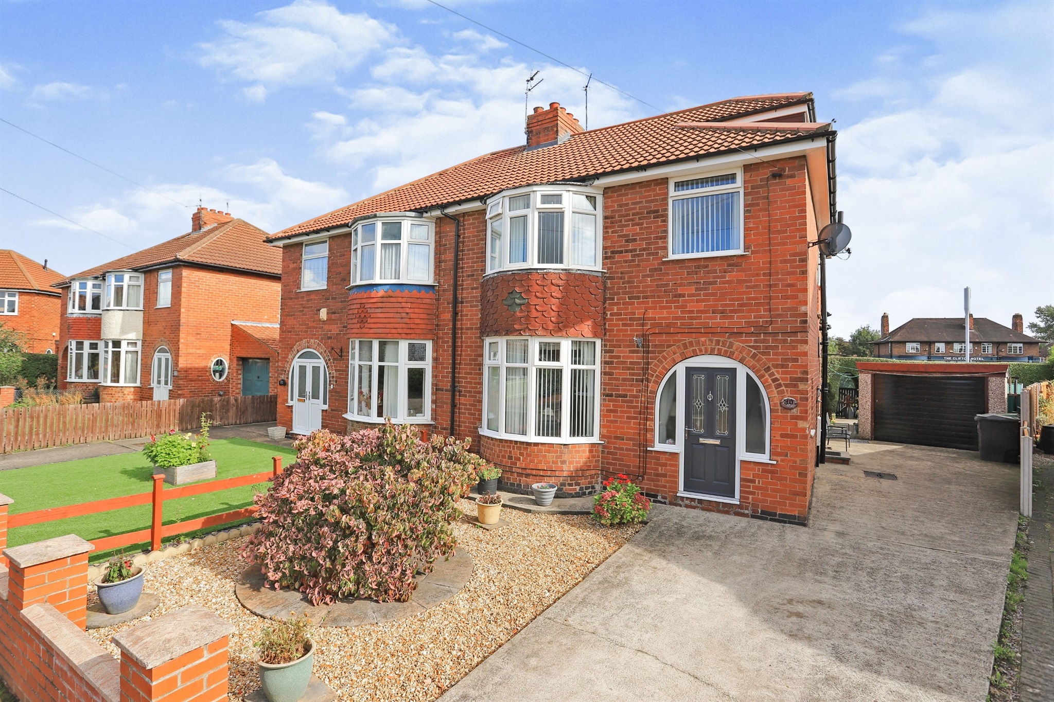 Saville Grove, York YO30