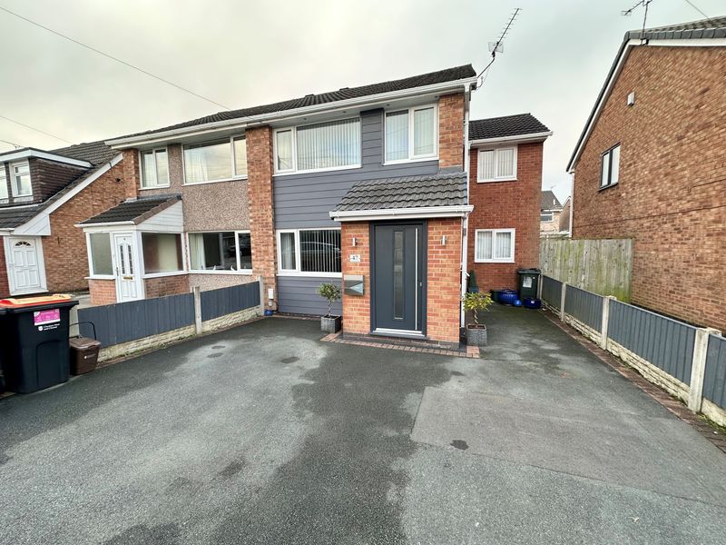Everest Close, Great Sutton