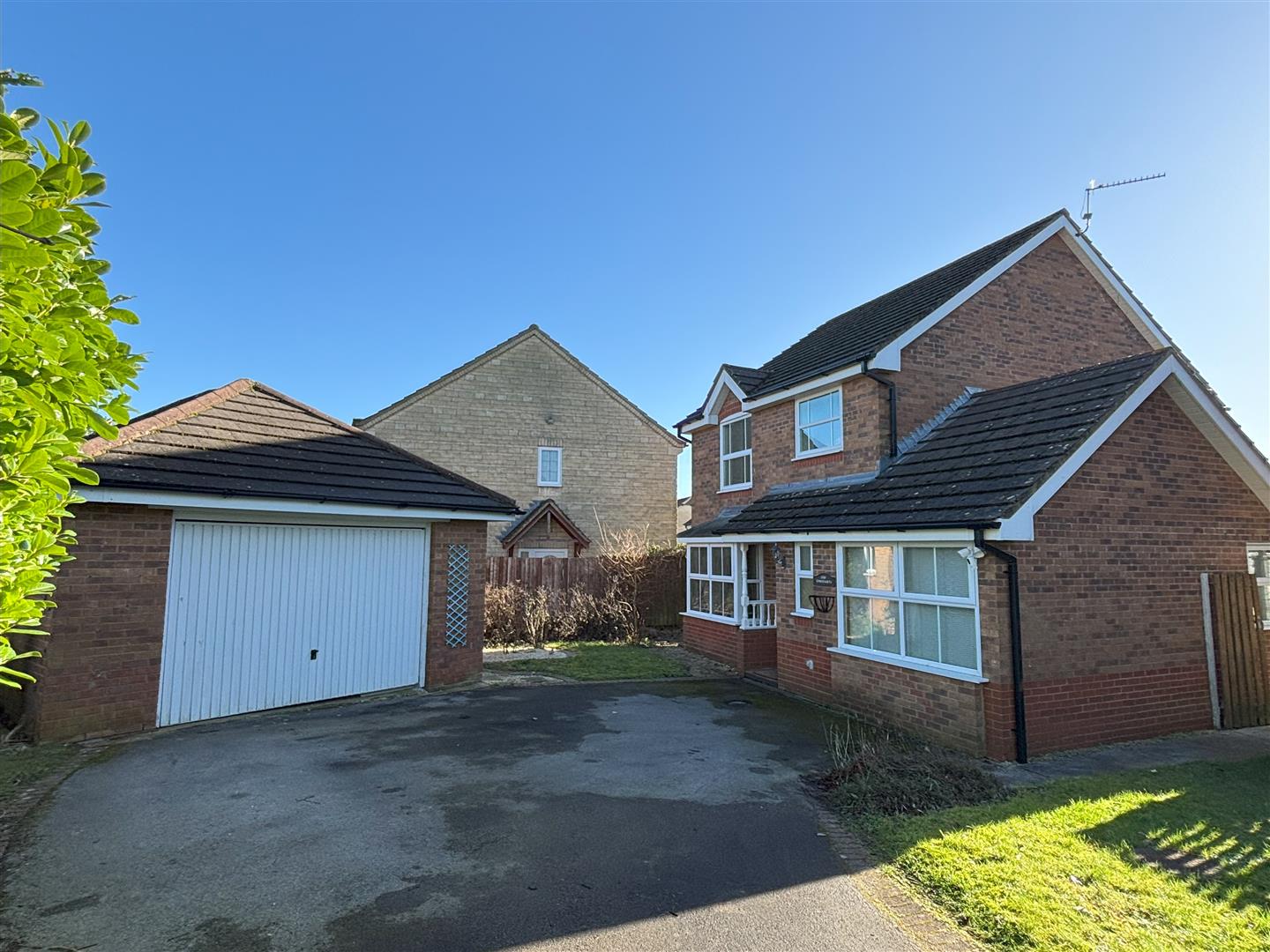 Sandown Drive, Chippenham