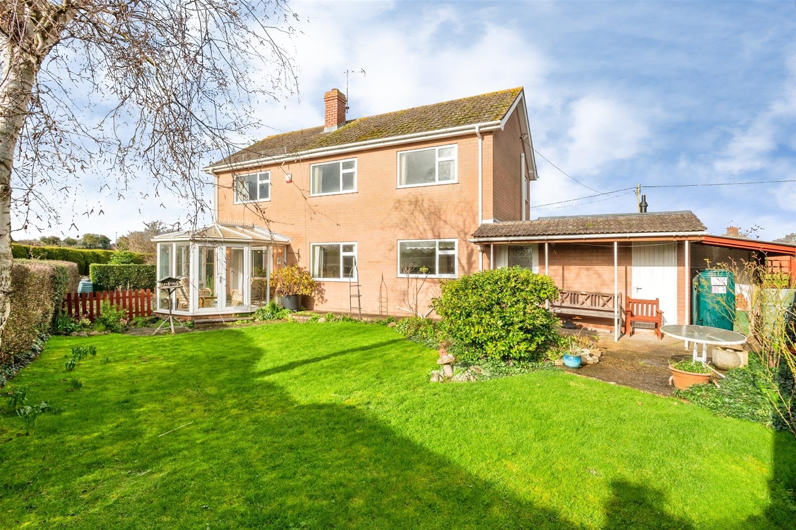 Grove Crescent, Upton-Upon-Severn, Worcester