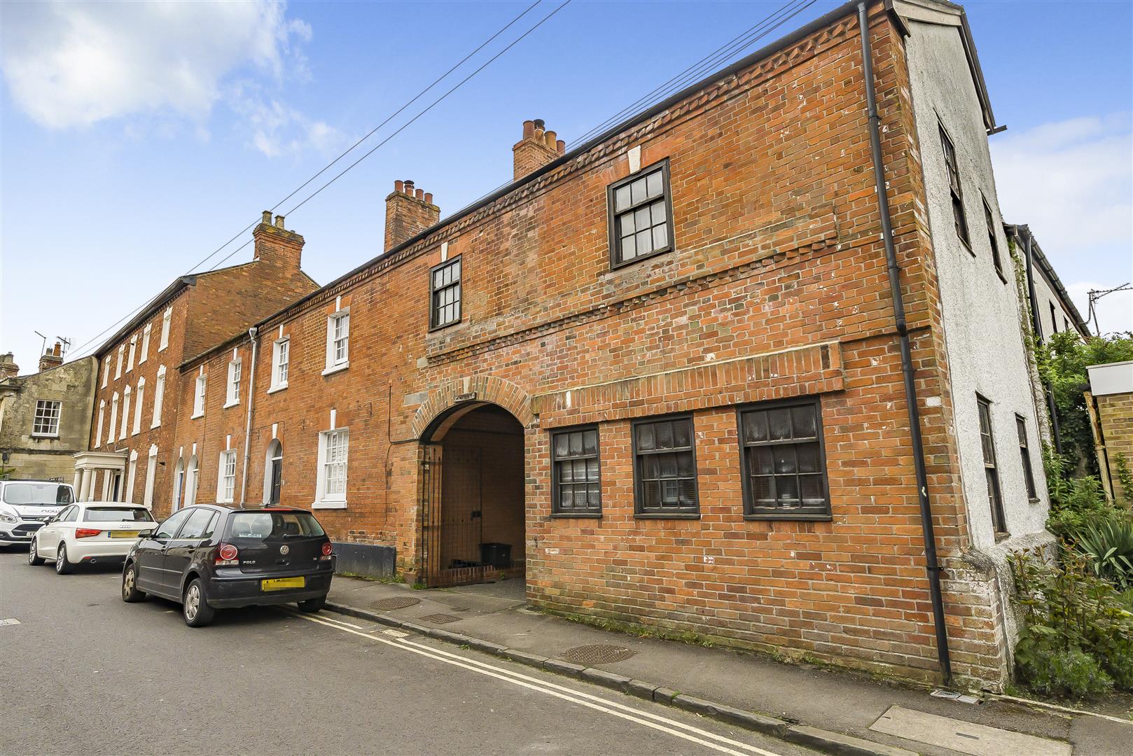 Magpie Mews, Devizes