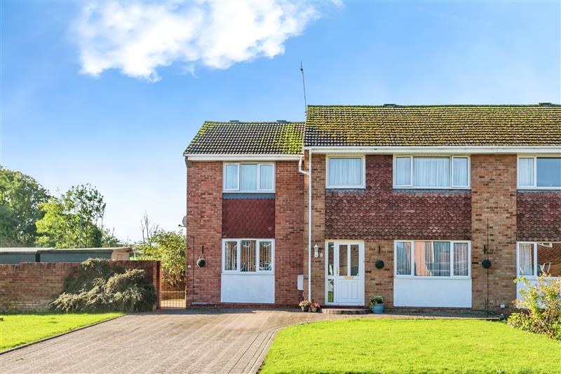 Savill Crescent, Wroughton, SWINDON, SN4