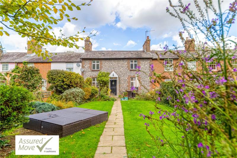 Bradden Cottages, Bradden Lane, Gaddesden Row, Hemel Hempstead