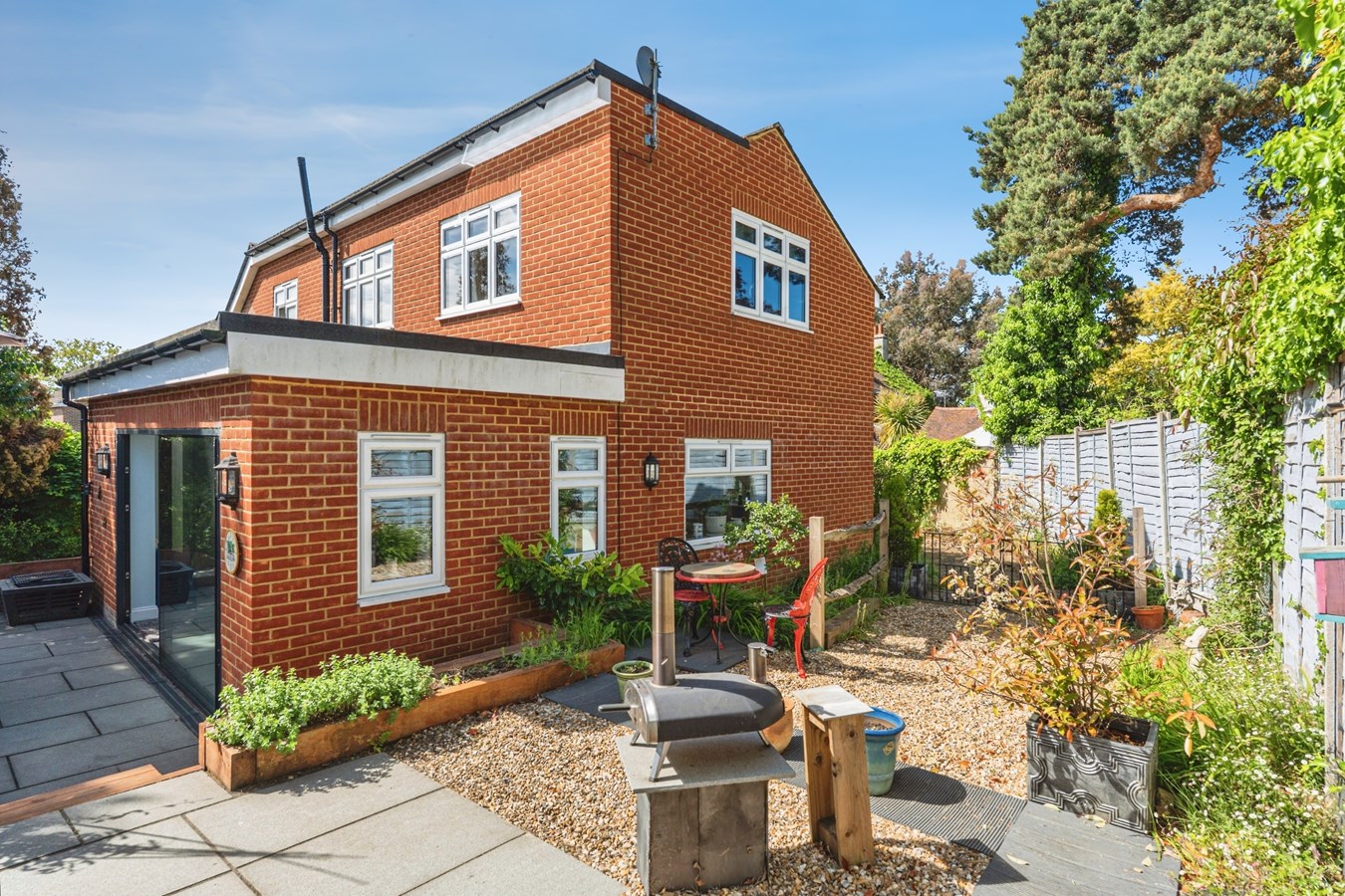 Guildford Road, Ash, Aldershot, GU12