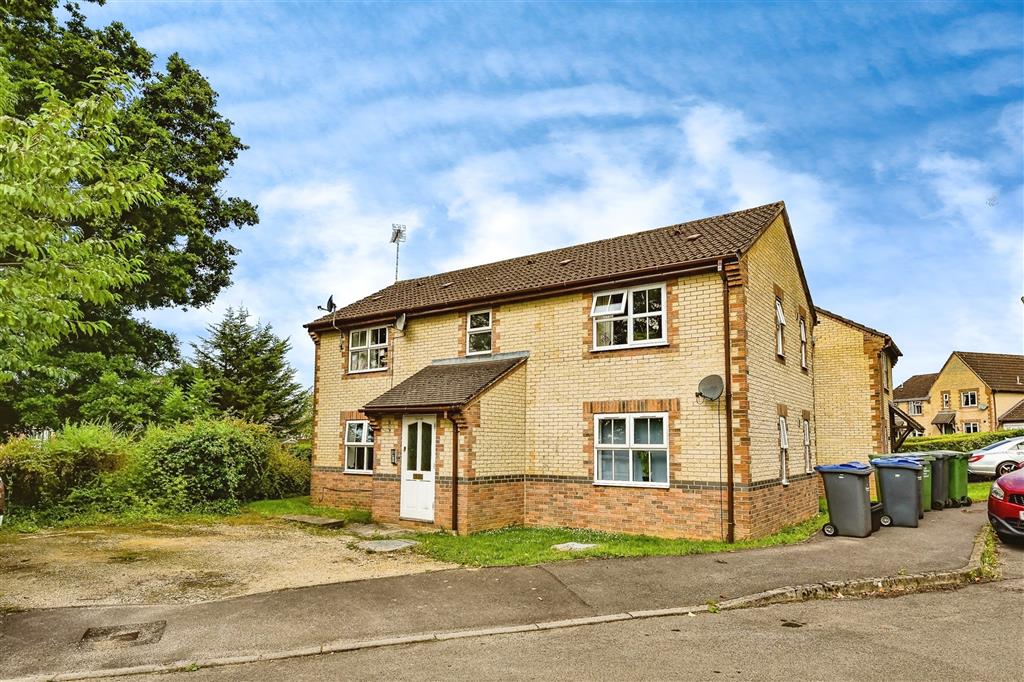 Rowe Mead, Pewsham, Chippenham, SN15