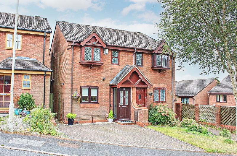 Gideons Close, Lower Gornal, Dy3 2hy