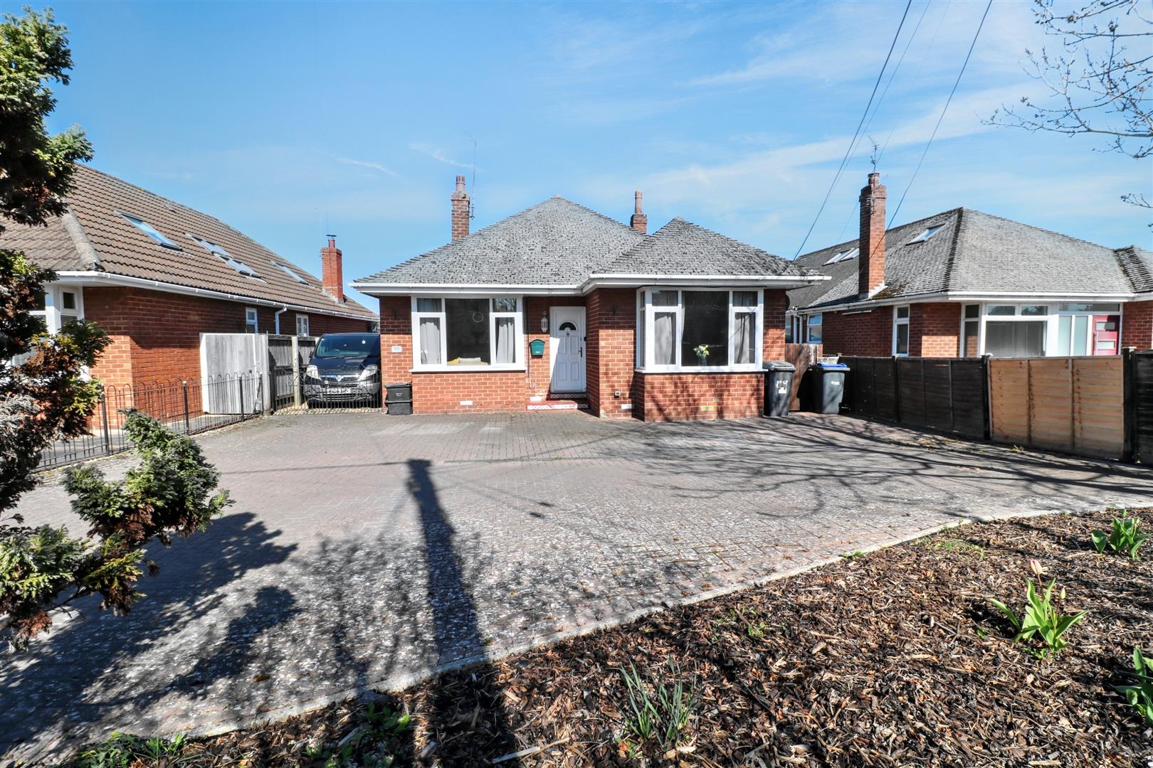 Station Road, Westbury