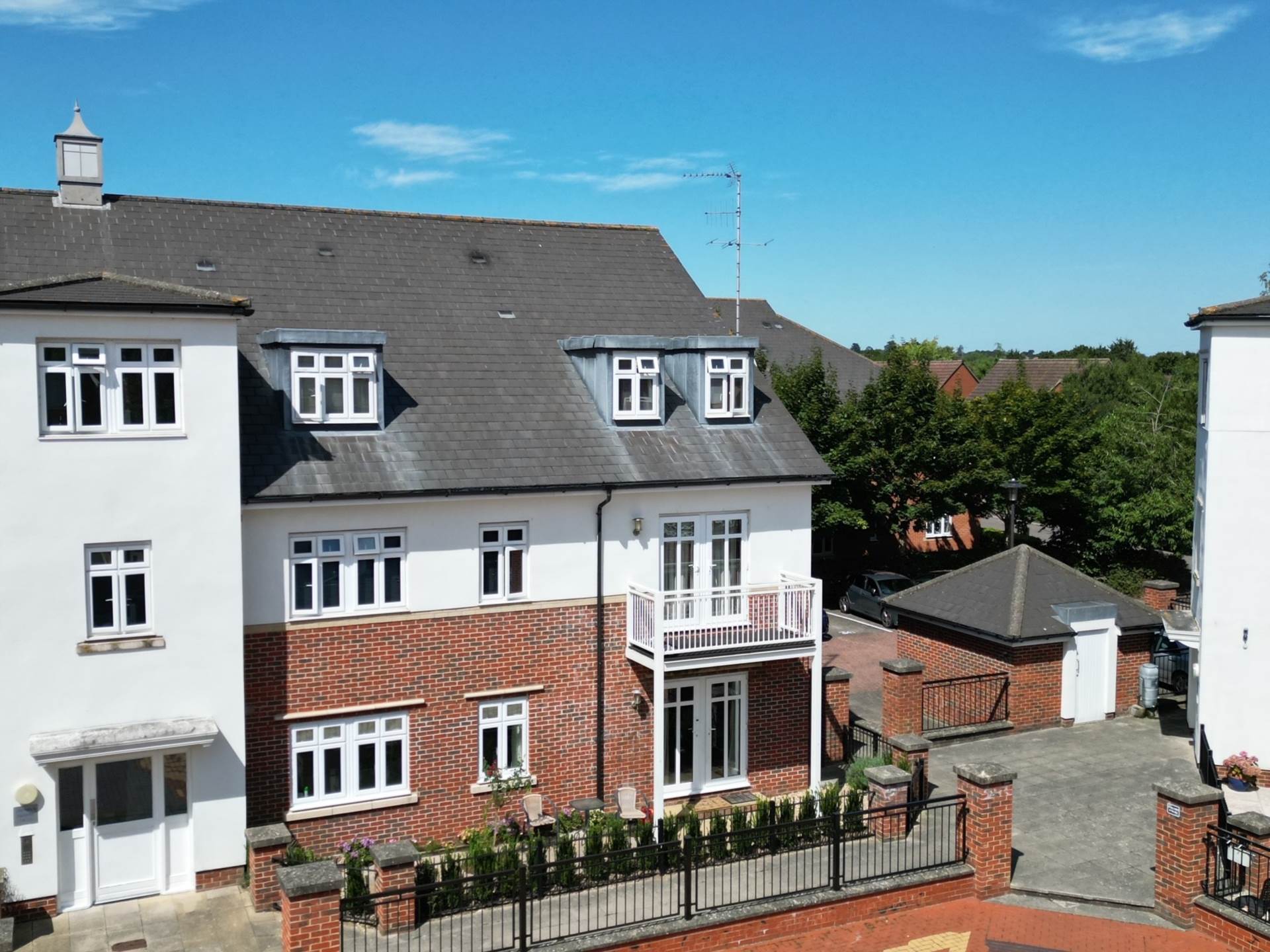 Gabriel Square, Lower Earley