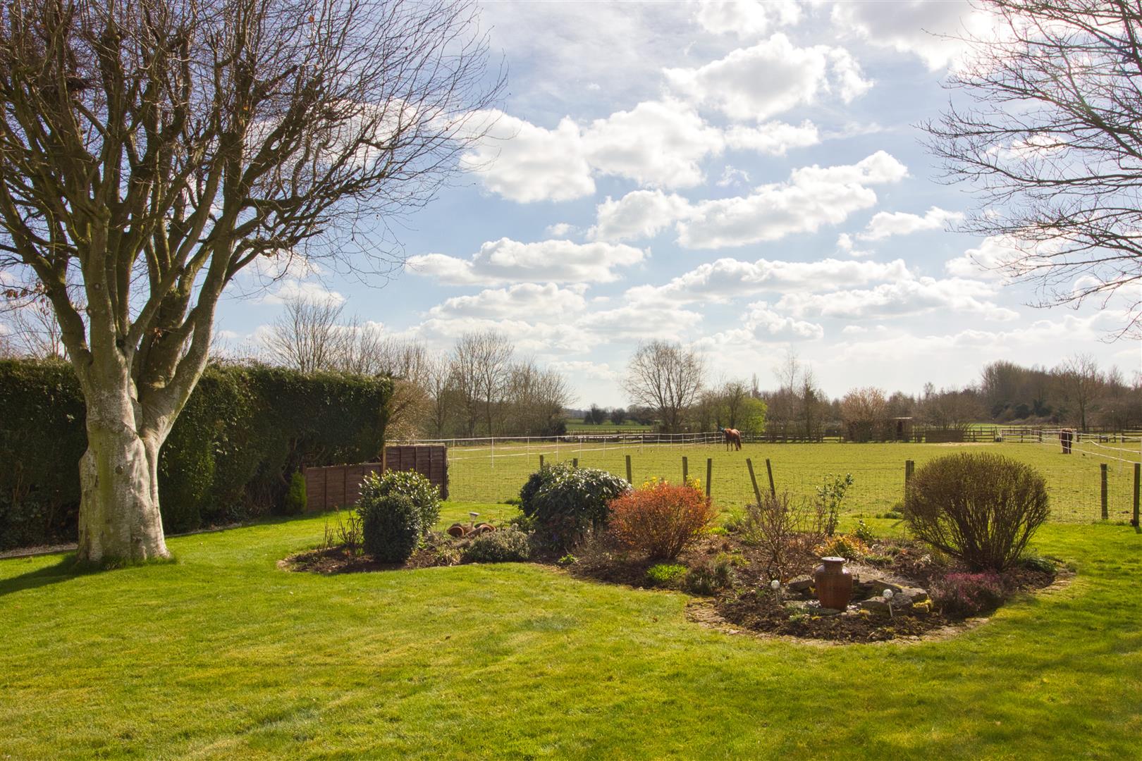 3 Glebelands, Great Somerford
