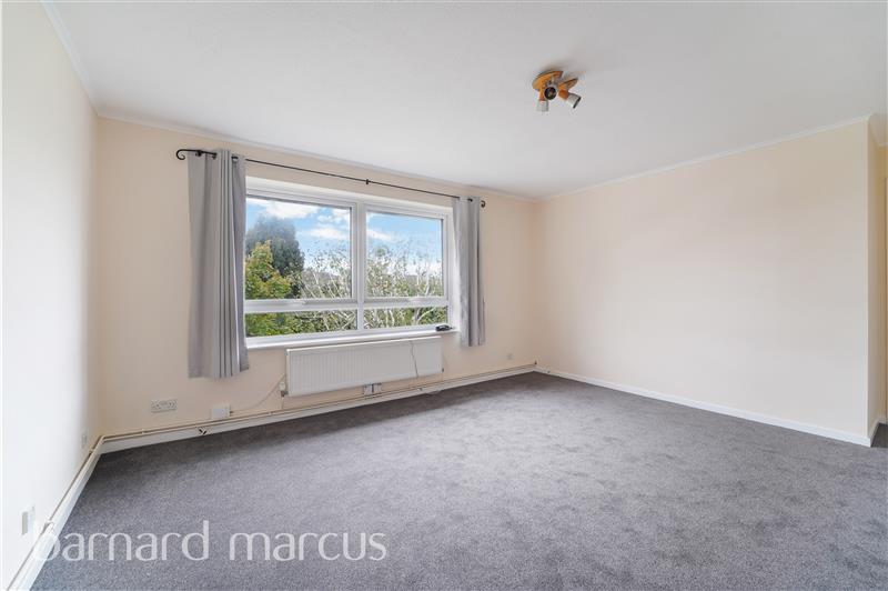 Berrylands, SURBITON, KT5