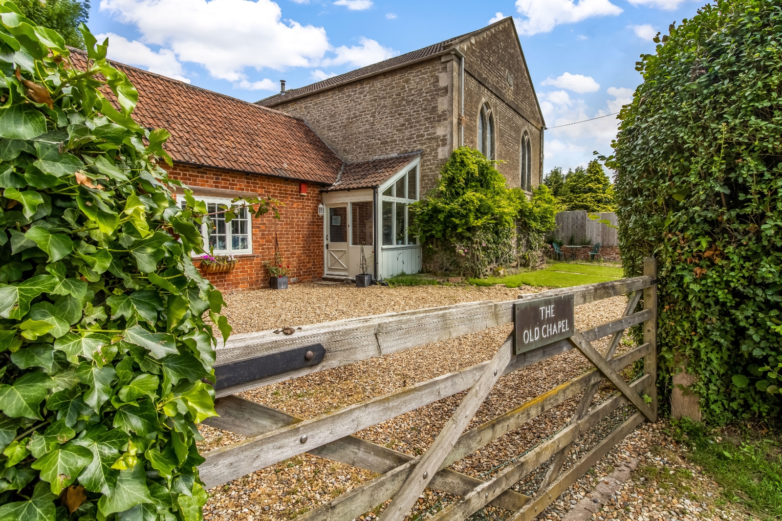 Avon Weir Lane, Christian Malford, Chippenham, Wiltshire, SN15