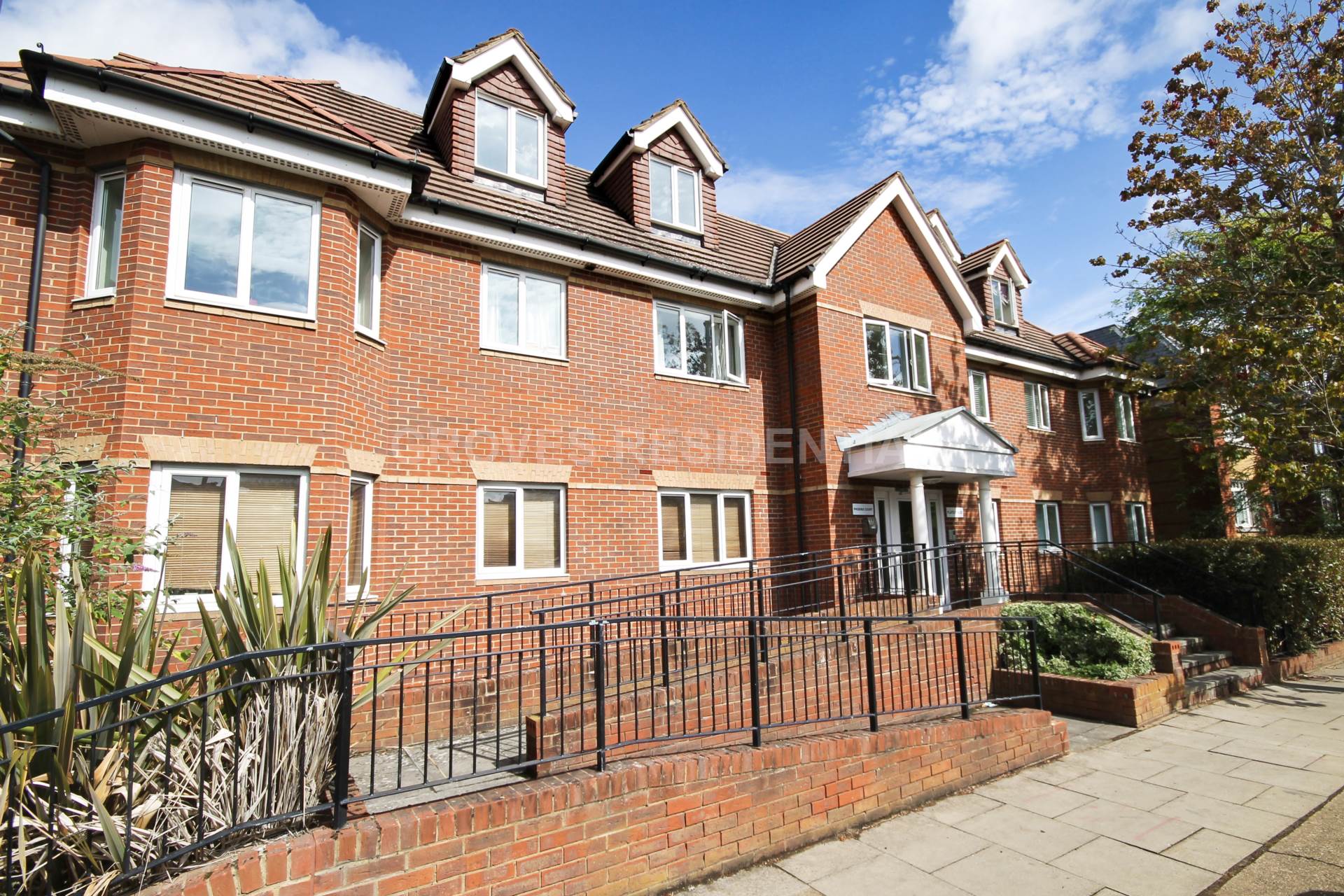 Dukes Avenue, New Malden