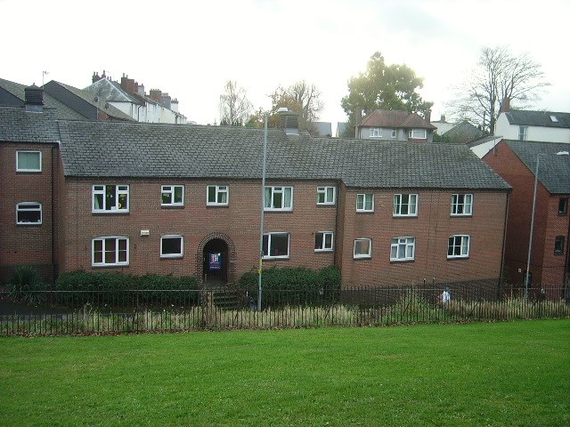 London Road, Worcester, WR5