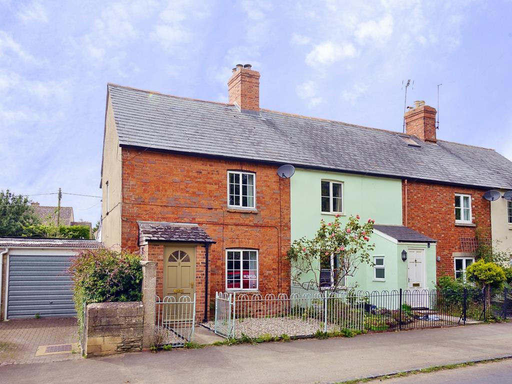 Main Street, CLANFIELD