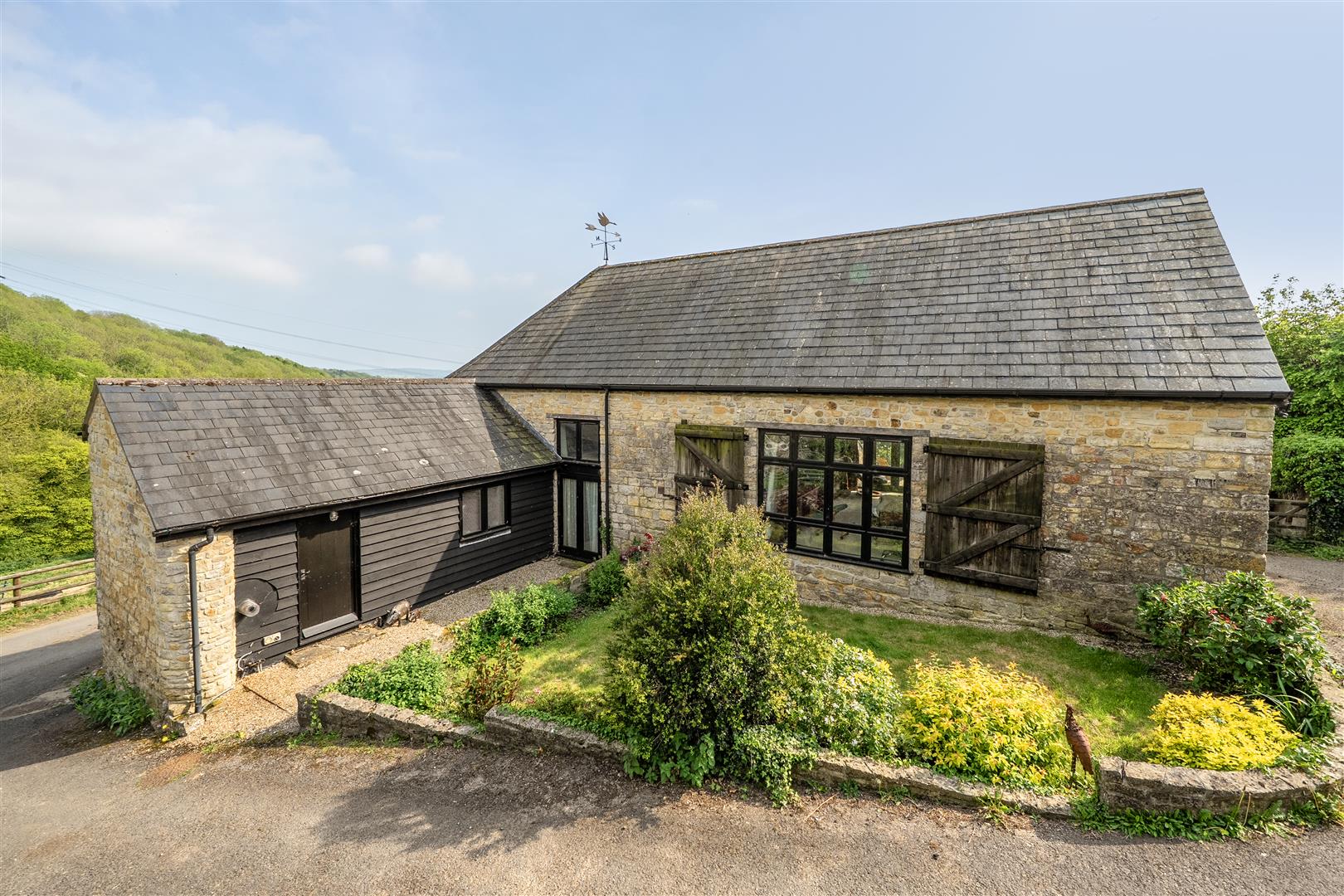 Tolcis, Axminster