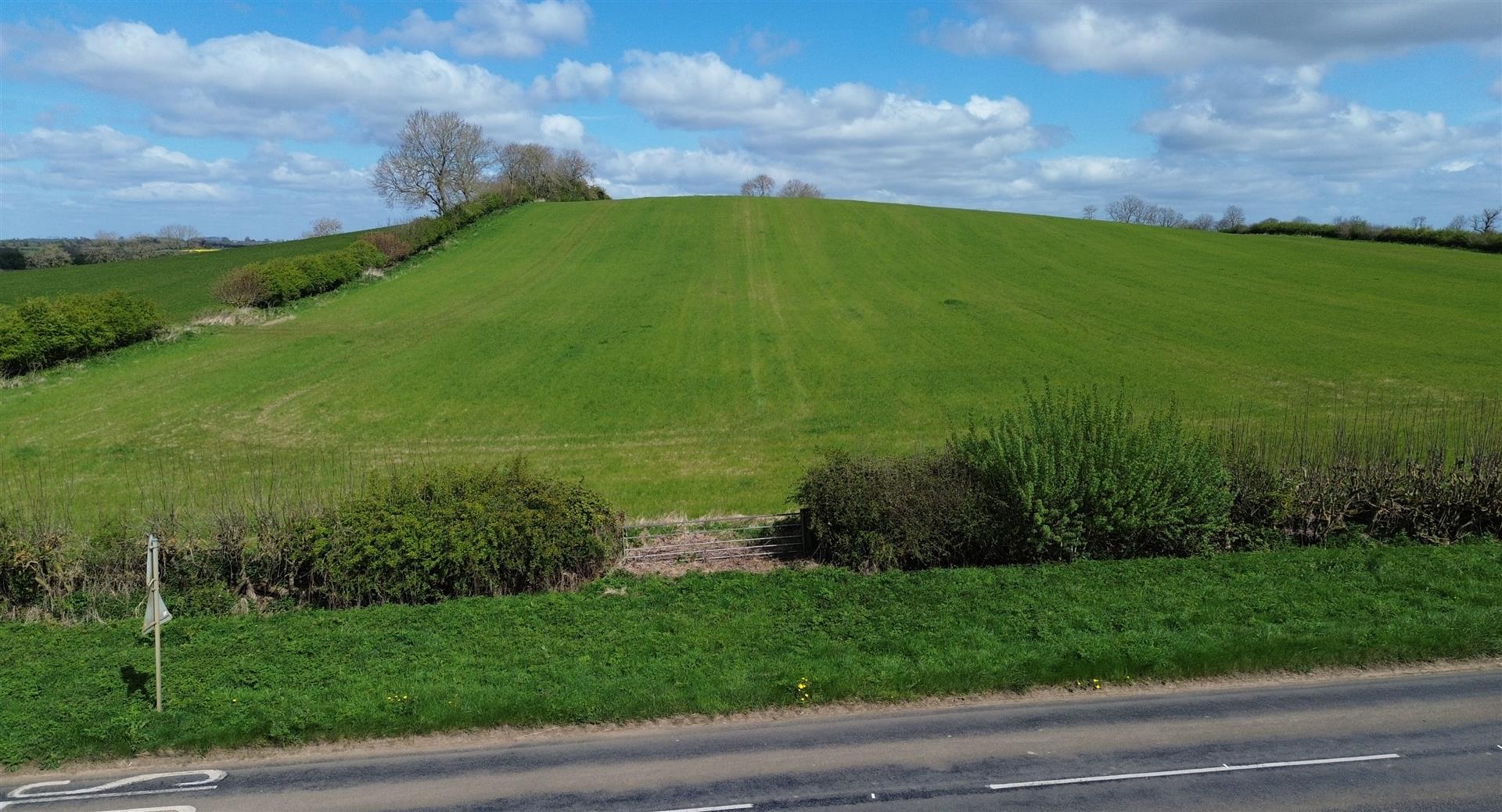 10.86 Acres of Arable Land at Nether Worton Road, Barford St Michael