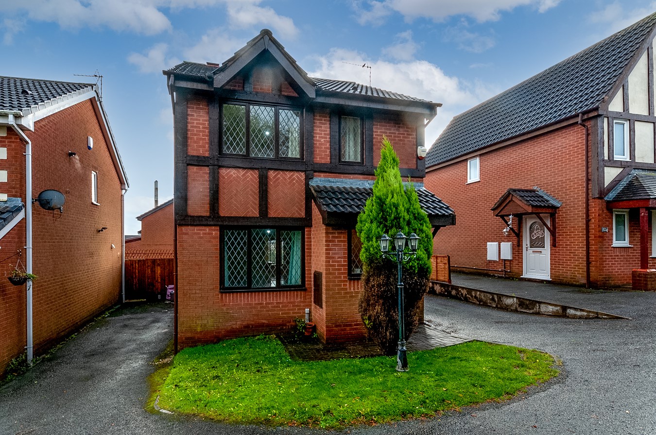 Flintshire Gardens, St Helens, WA10
