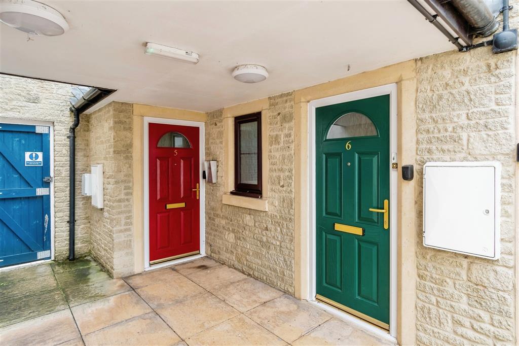 Spa Road, Melksham, SN12