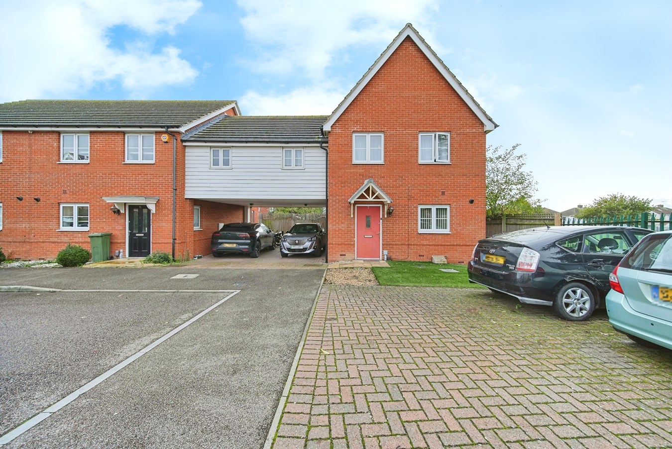 Regna Close, Rainham, RM13