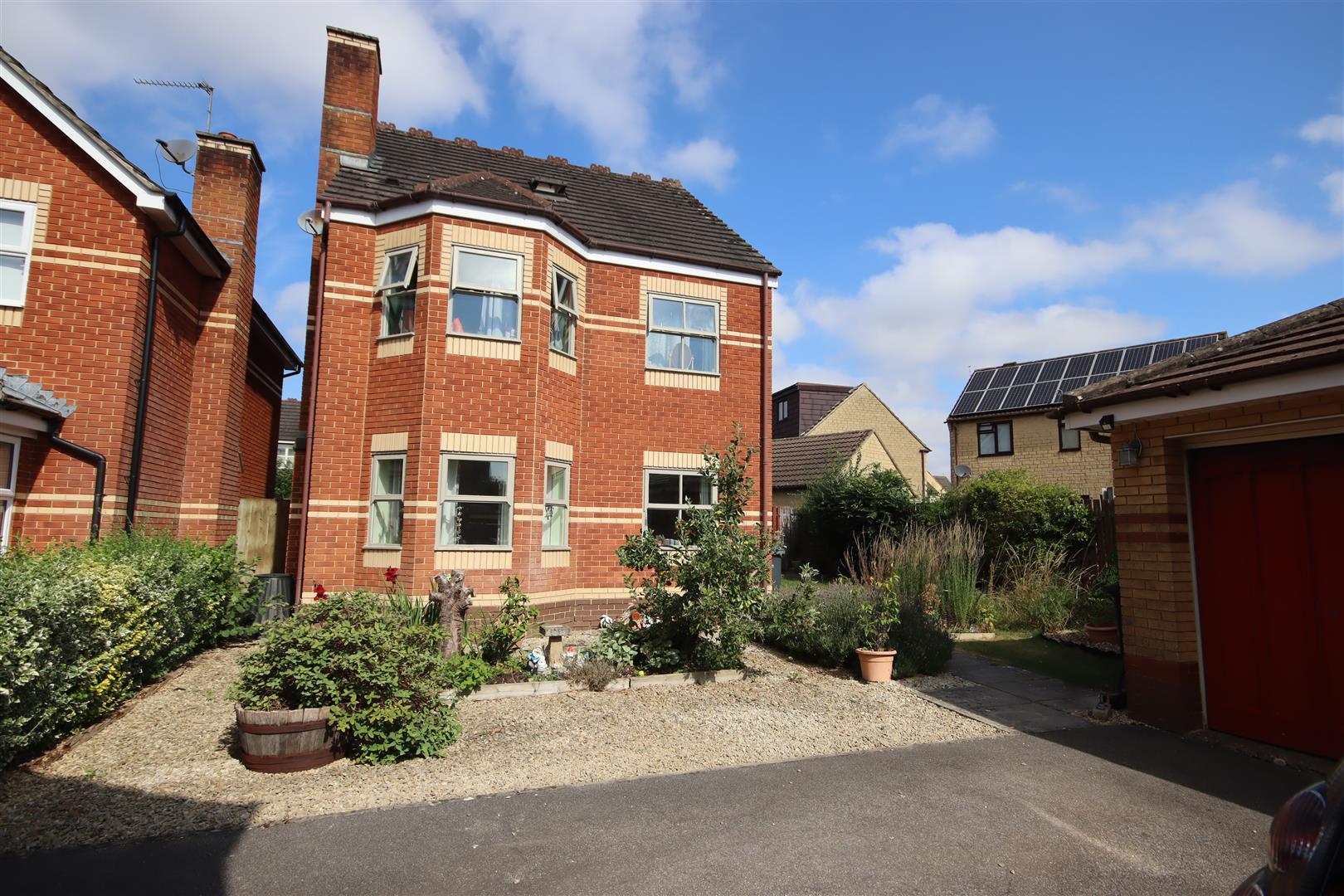 Gleneagles Close, Monkton Park, Chippenham