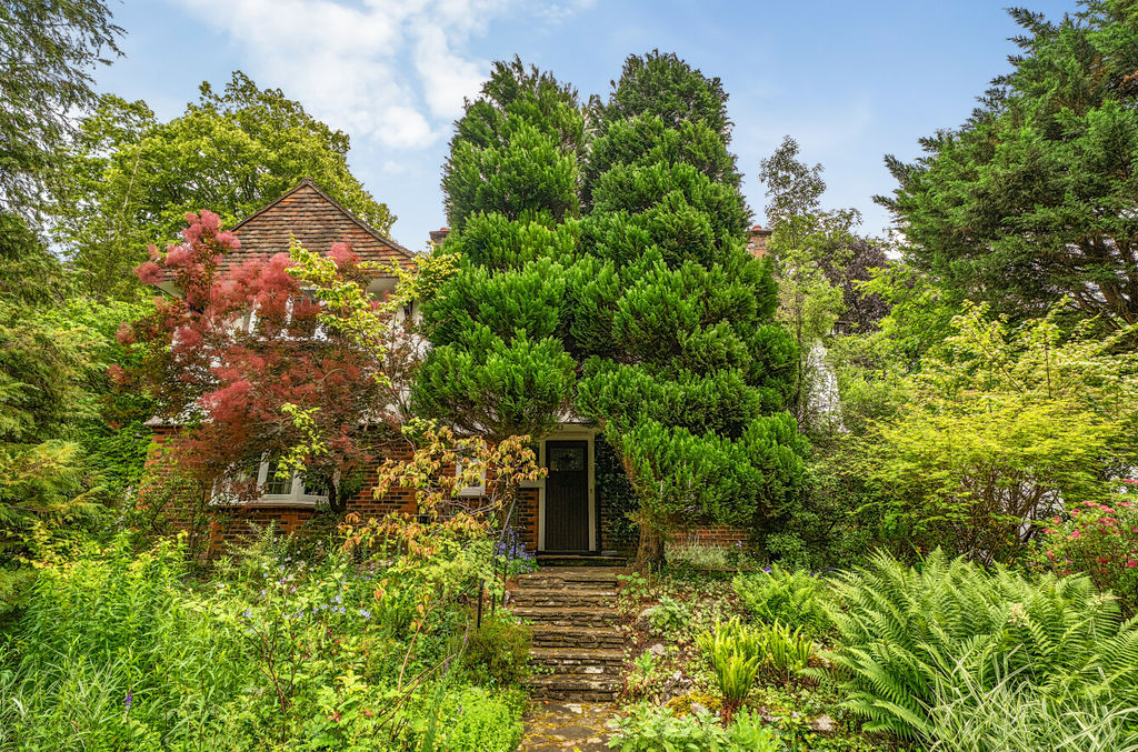 Woodcote Valley Road, West Purley