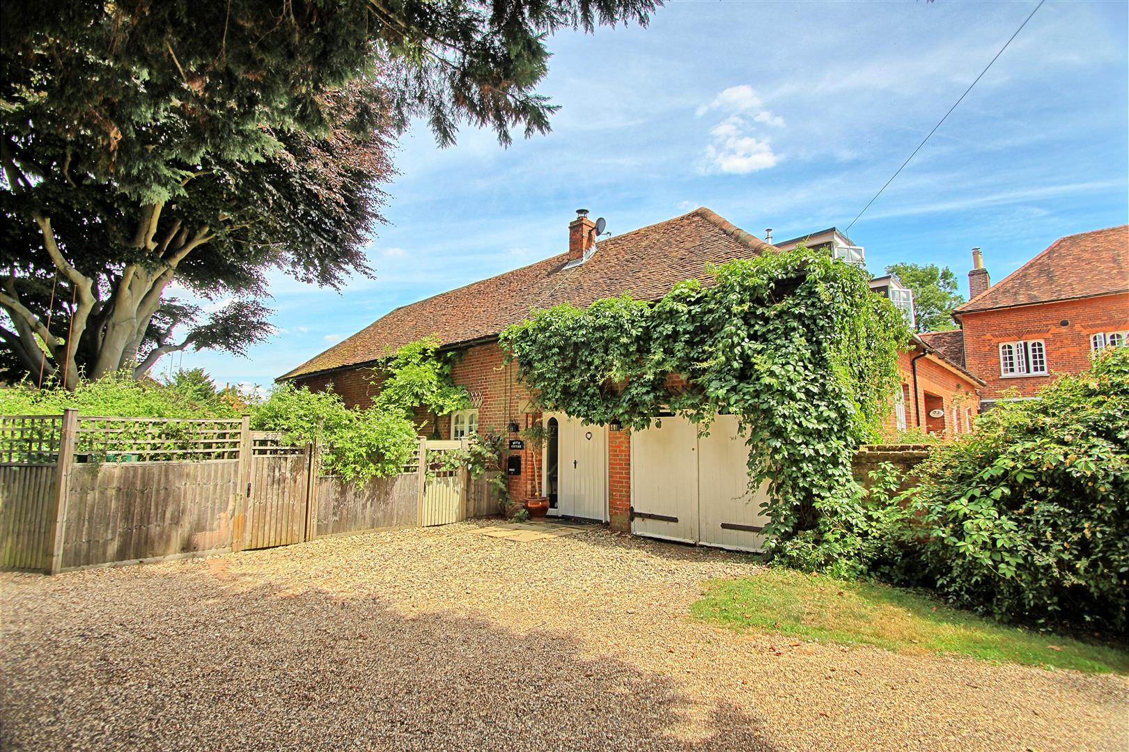 HUNSDONBURY - PERIOD HOME