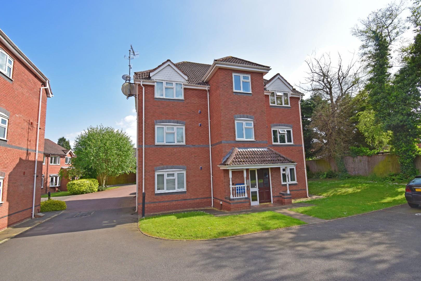 2 Button Drive, Bromsgrove, Worcestershire, B61 8RS