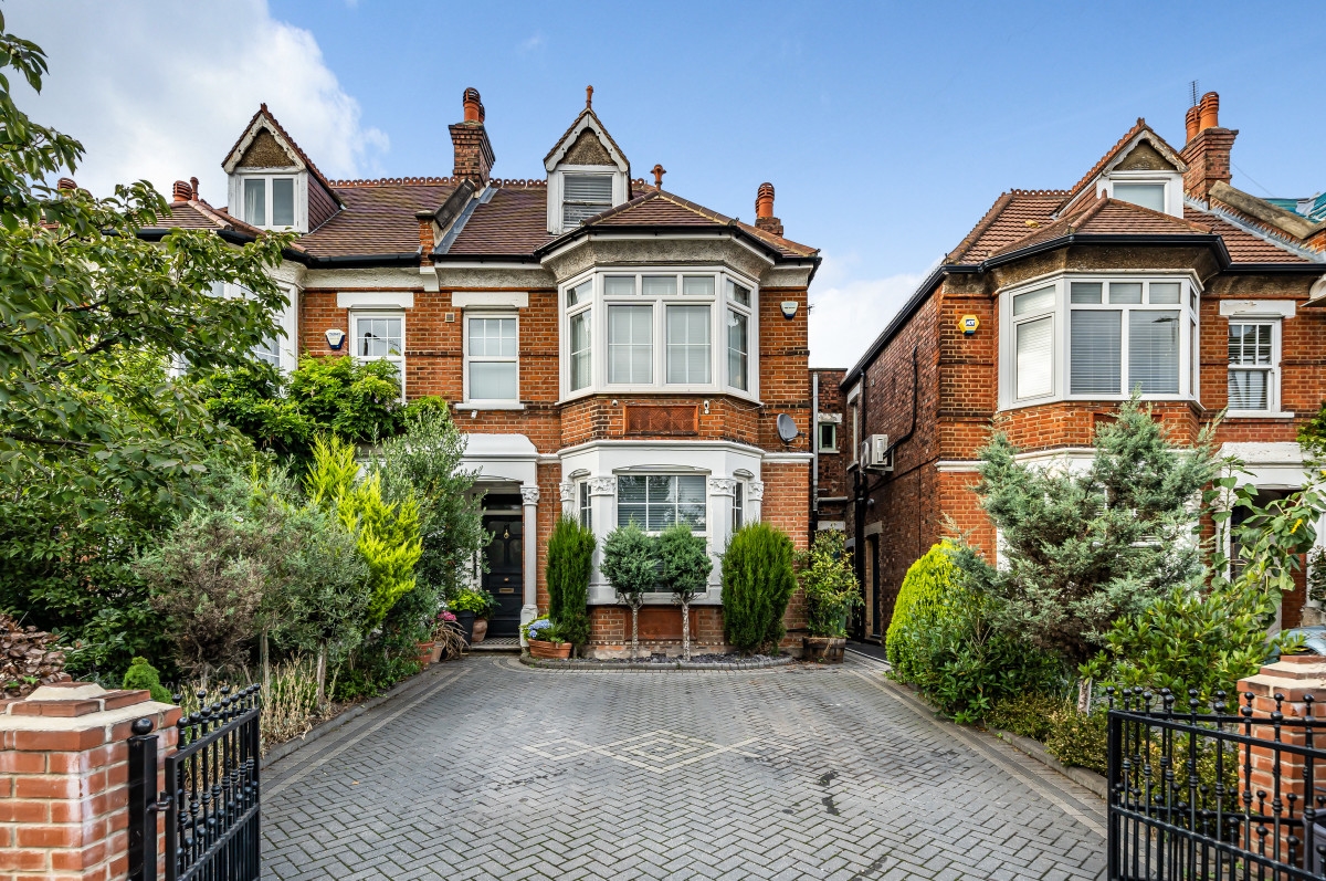 Shooters Hill Road London SE3