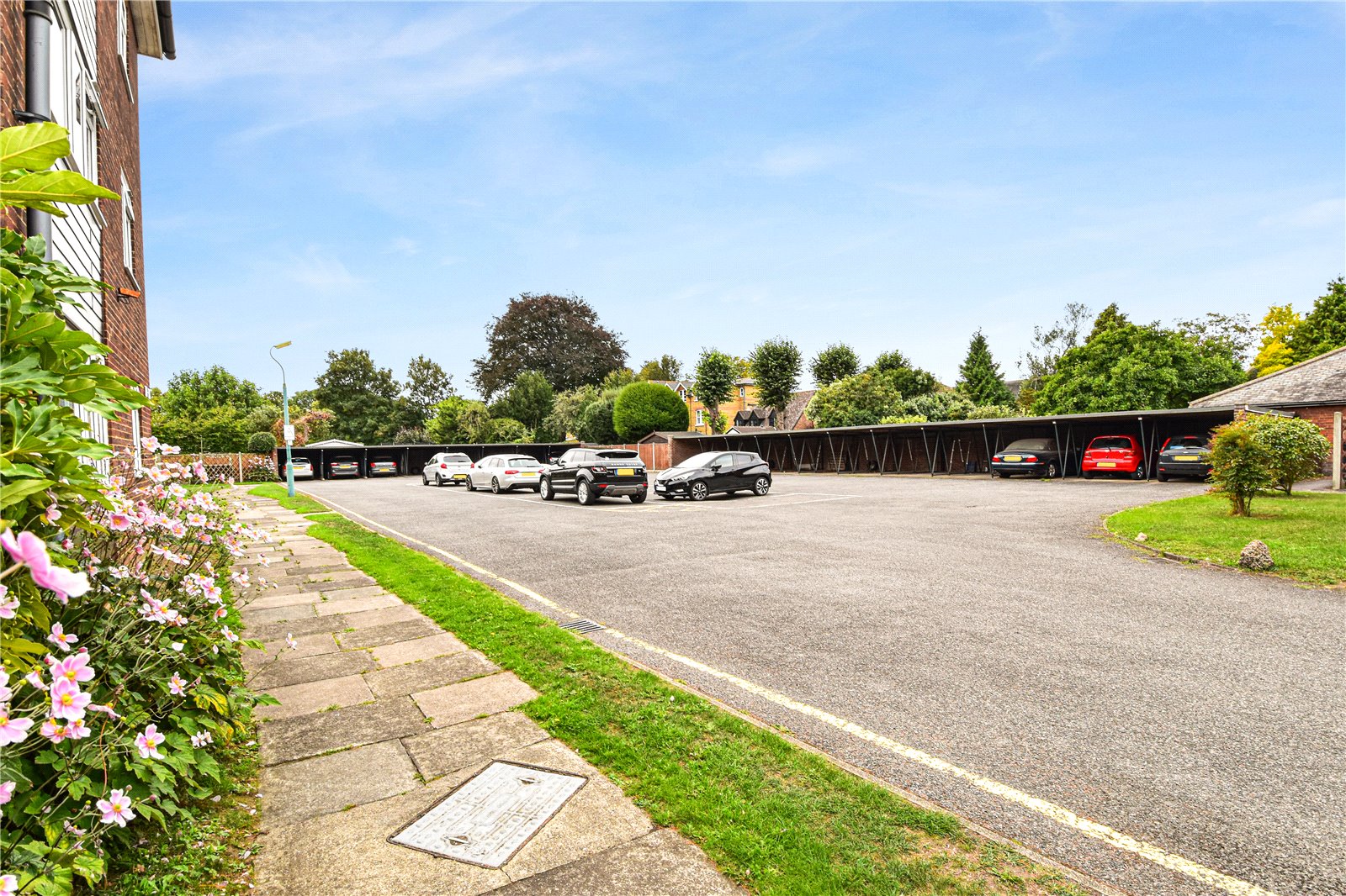 Rosedene Court, Shepherds Lane, West Dartford, Kent, DA1 - 2 bed - £ ...