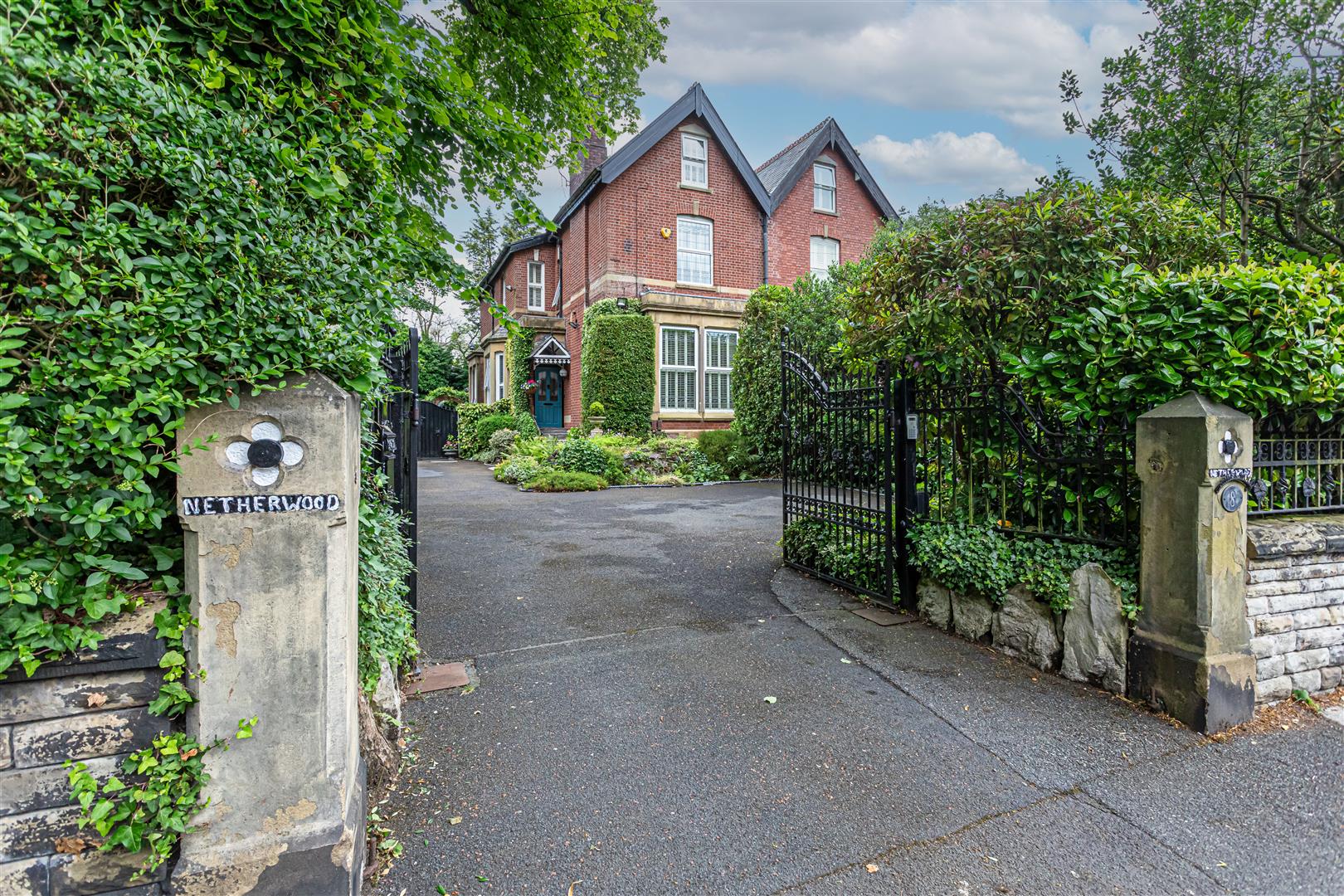 Pinfold Lane, Whitefield, Manchester