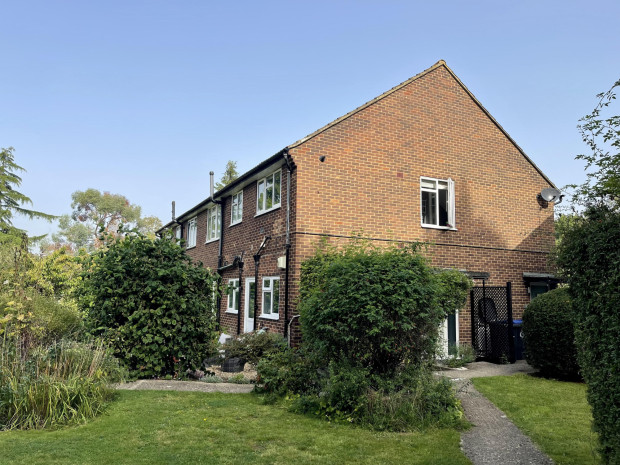 Woodfield Road,  Ashtead, KT21