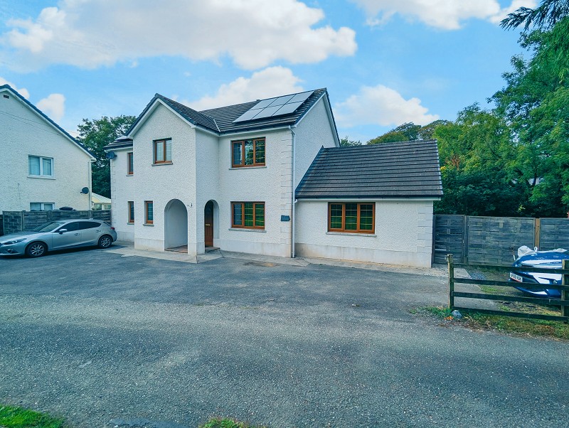 Castell Pigyn Road, Abergwili, Carmarthen, Carmarthenshire.