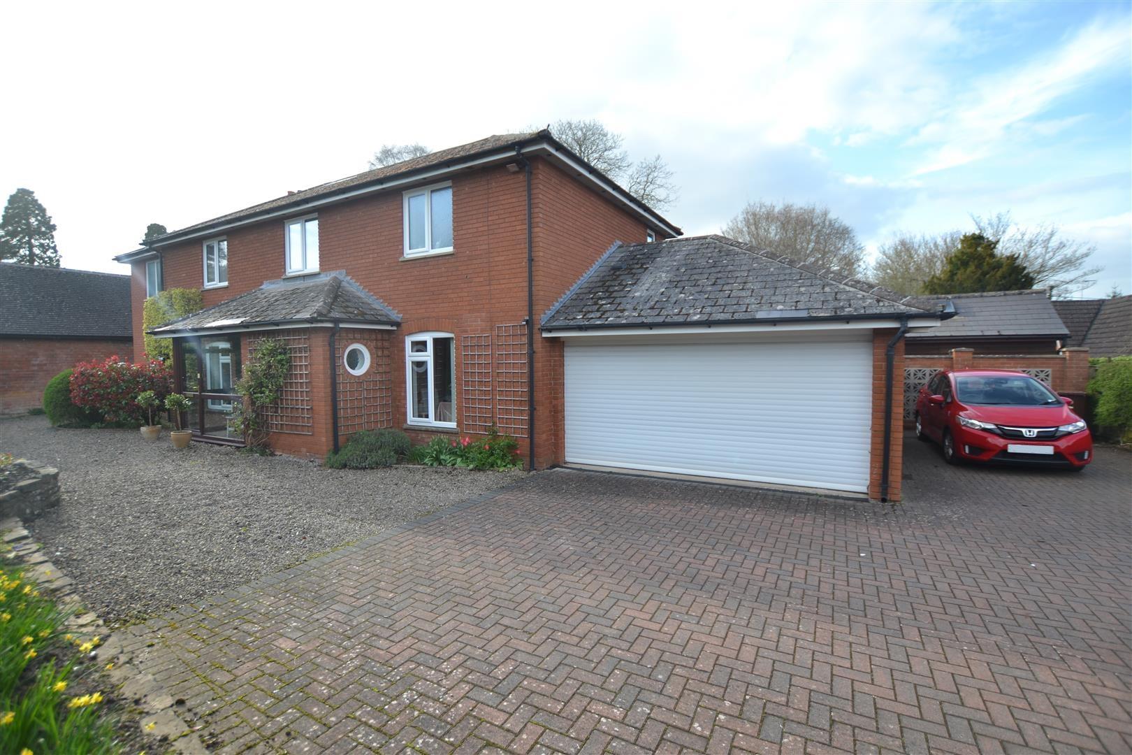 Presbytery Close, Leominster