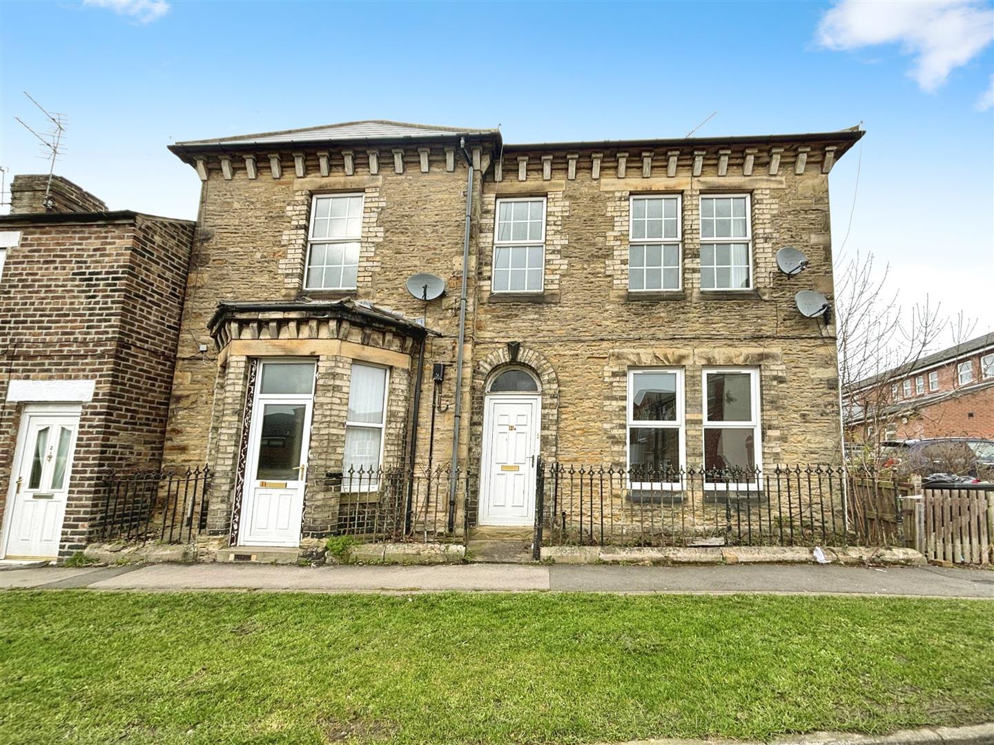 Two 2 bed flats at Wesley Street, Crook