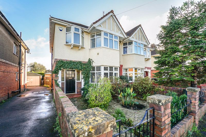 Totterdown Road, South Ward - Exceptional 1930's Home